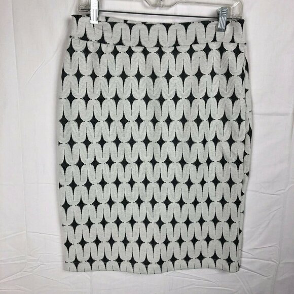 Renee C Leena Pencil Skirt L Stretchy Pull On Knee Length Made In USA 3052-2 - Picture 2 of 4